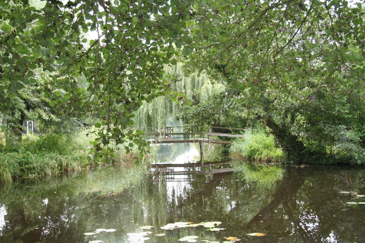 فندق C'Est La Vie Houseboat Nederhorst den Berg المظهر الخارجي الصورة