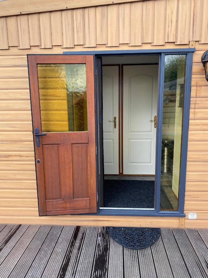 فندق C'Est La Vie Houseboat Nederhorst den Berg المظهر الخارجي الصورة